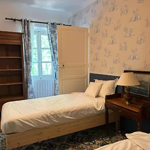 1560- Domaine Des Cinq Jardins- A Magical&authentic Mansion Fuveau